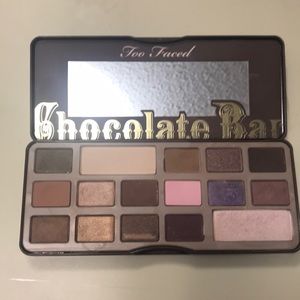 Too Faced chocolate bar palette